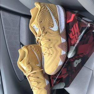 Kyrie 4 Cinnamon Toast Crunch